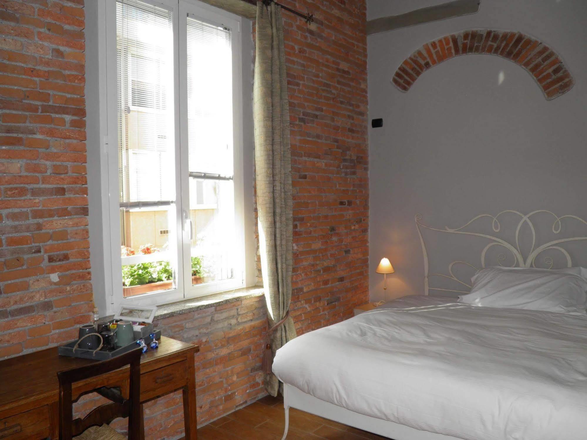 ベルガモ In Centro Charme Bed & Breakfast エクステリア 写真
