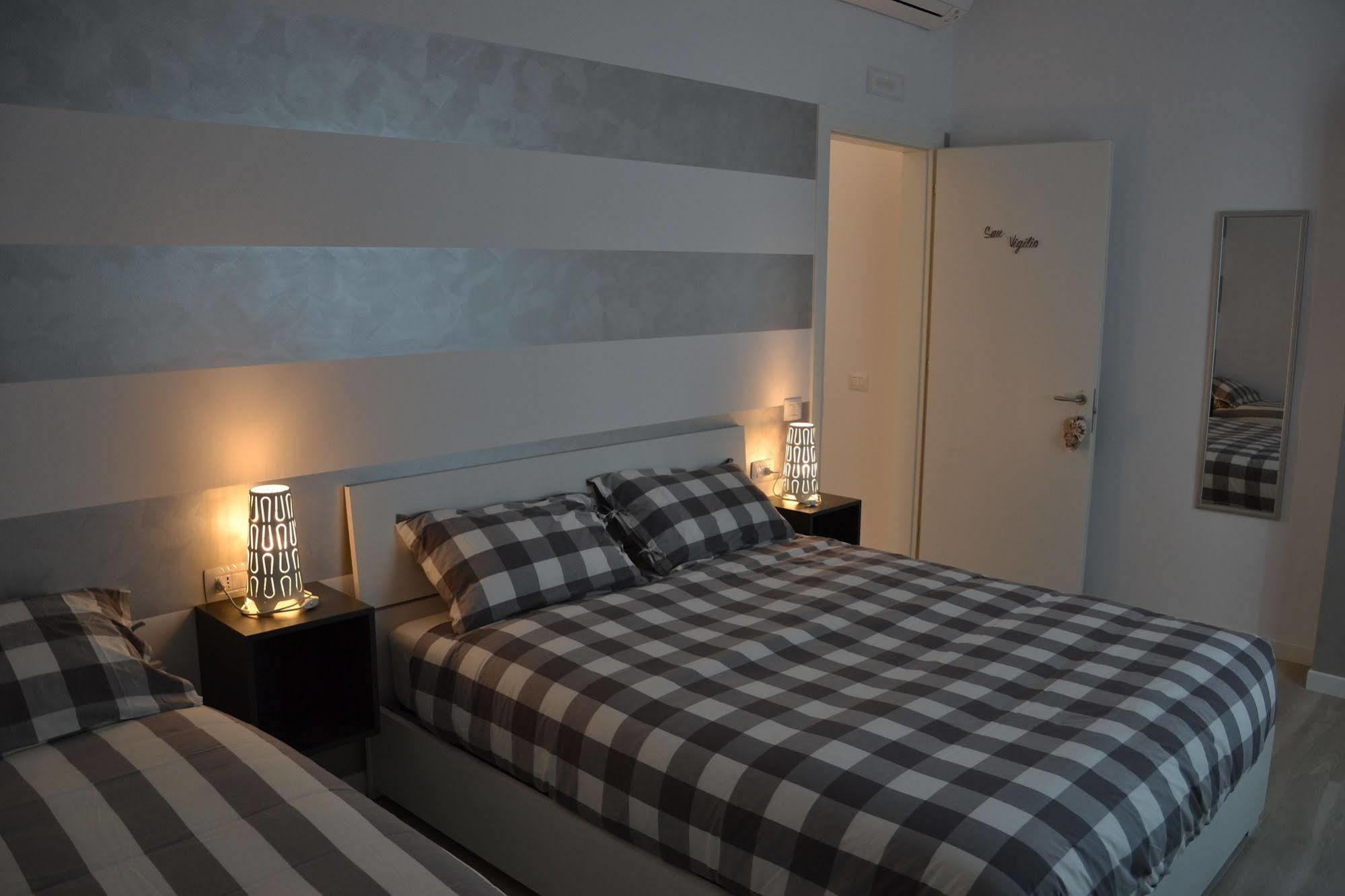 ベルガモ In Centro Charme Bed & Breakfast エクステリア 写真
